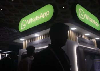 WhatsApp adds rival in-app payment options in India commerce push