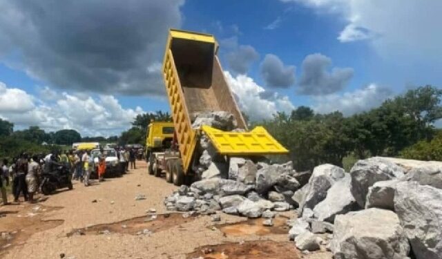 Collapsed Doli bridge being fixed