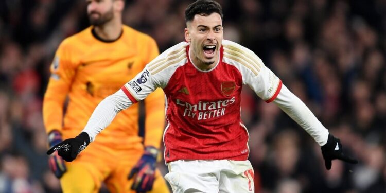 Arsenal Throws Liverpool in the Mud with Commanding 3-1 Victory