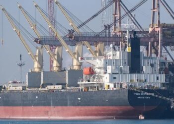 Two Killed In Houthi Missile Attack On Cargo Ship – US Officials