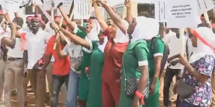 Unemployed Graduate Nurses And Midwives Hit The Streets Of Tamale