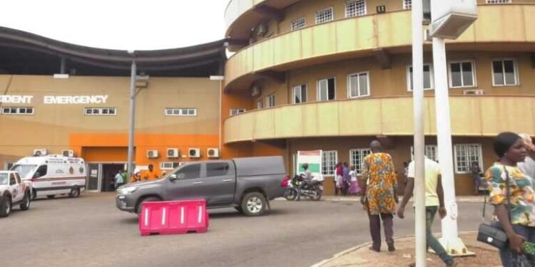 Doctors at Komfo Anokye Teaching Hospital declare intention to strike March 13