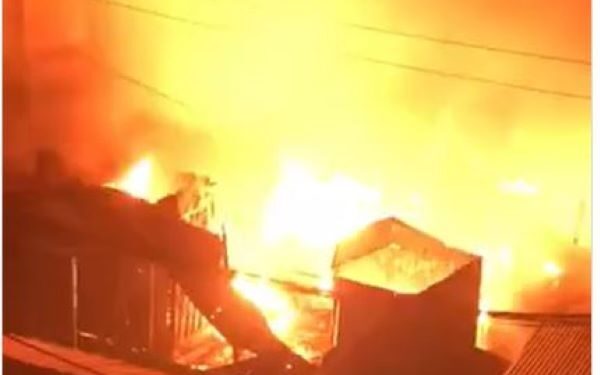 Fire sweeps through Madina market