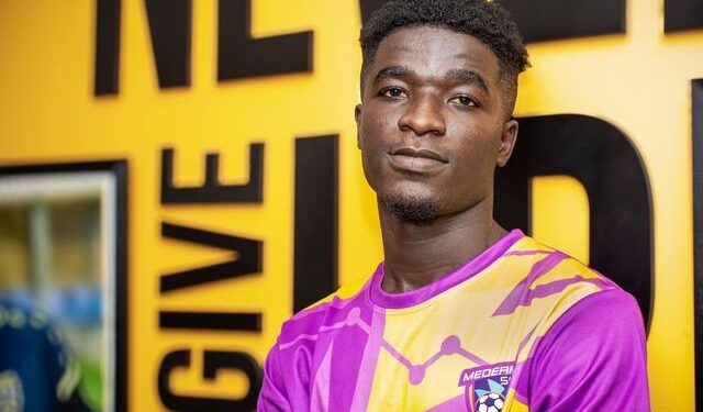Medeama SC signs talented midfielder Prince Owusu