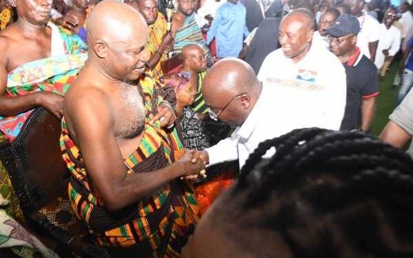 Chief of Ejura applauds Bawumia for his support towards development of the area