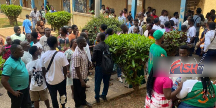 Parents storm WAEC Kumasi office over wards’ withheld results
