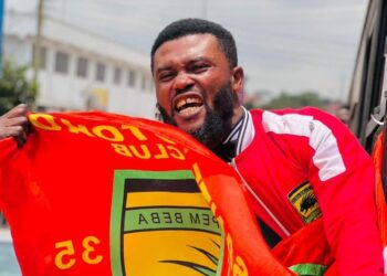 Football fan stabbed to death at Ghana league match