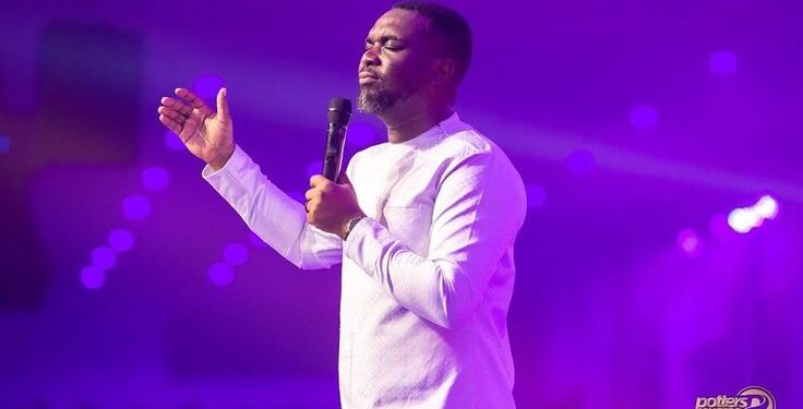Joe Mettle takes 2025 Praise Reloaded to El Wak Sports Stadium