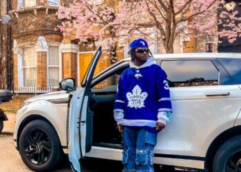 “Slow down small, my dollar reserves all dey go waste” – Kuami Eugene tells Mahama