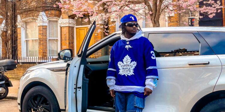 “Slow down small, my dollar reserves all dey go waste” – Kuami Eugene tells Mahama