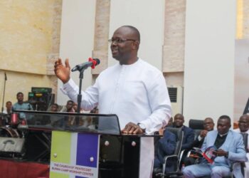 Defence Minister lauds new military high command at solemn induction service