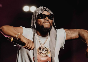 King Promise crowned as the Artiste of the Year at 26th TGMA