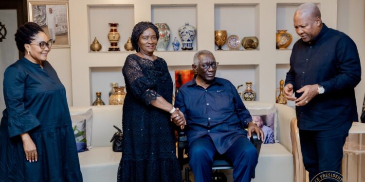 Former President Kufuor visits Mahama to commiserate with him over helicopter crash tragedy