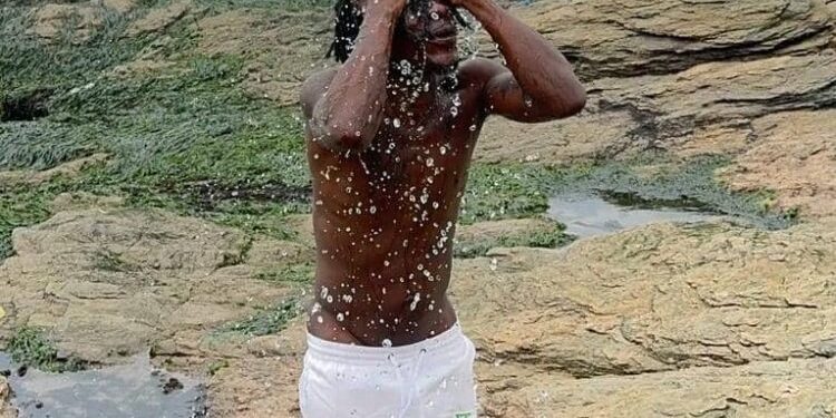 The Dance Hall King undergoes spiritual cleansing at Teshie Beach after EOCO interrogation