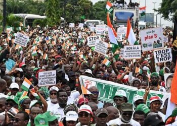 Elubo immigration steps up checks amid surge of Ivorians escaping election tensions