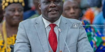 Ahmed Ibrahim warns contractors against shoddy work on 24-Hour Economy market projects